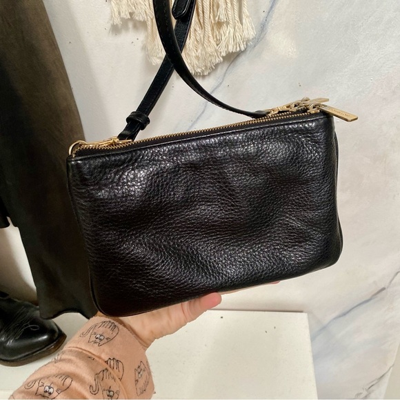 Michael KORS triple layer black leather cross body bag w gold & build in wallet - Picture 7 of 16